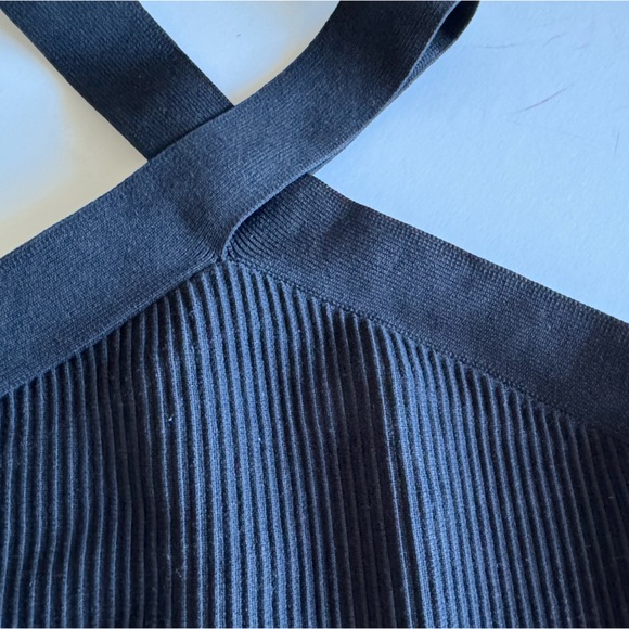 #240 Sincerely Jules Cropped Top, M, Black, Ribbed,   Criss Cross Straps, NWOT - Picture 4 of 6